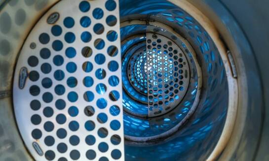 Jak filtry ciśnieniowe poprawiają wydajność systemów uzdatniania wody?