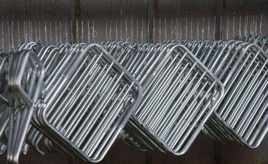 Jak skutecznie zabezpieczyć metal przed korozją?