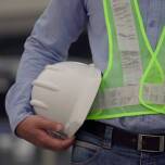 Dlaczego warto inwestować w spodnie ocieplane robocze najwyższej jakości?