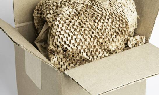 Rola folii bąbelkowej w zapewnieniu bezpieczeństwa towarów delikatnych