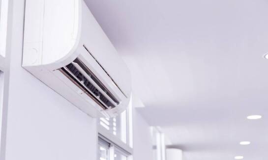 Klimatyzacja do domu – jakie urządzenia oferują największą wydajność?