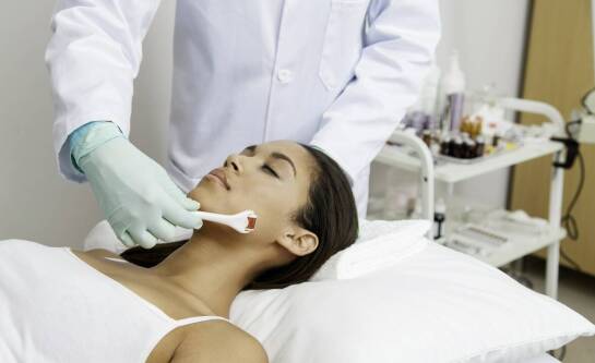 Jakie są korzyści z połączenia tradycyjnych metod z nowoczesną kosmetologią?