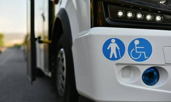Zalety wynajmu busów w Łodzi na imprezy okolicznościowe