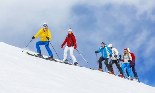Jak przygotować się do pierwszego obozu snowboardowego dla dzieci?
