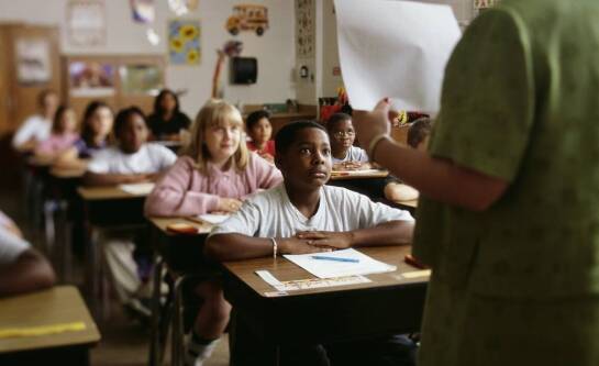 Jak skutecznie wspierać dziecko z zaburzoną koncentracją uwagi?