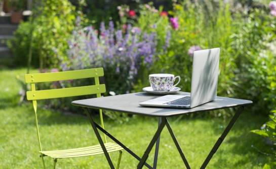 Jak efektywnie spać w dzień?