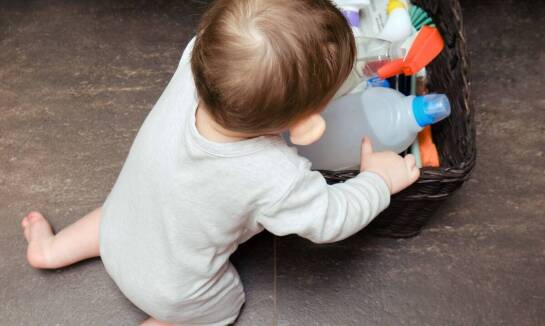 Jakie płyny do płukania wybrać przy małych dzieciach?