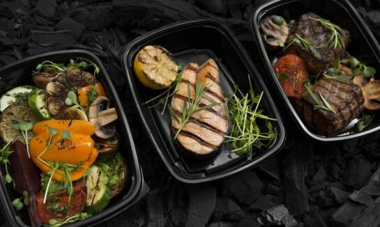 Jak dieta pudełkowa z racibórz catering kontroluje kalorie i makroskładniki?