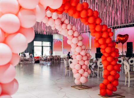 Pomysły, jak zorganizować event promocyjny, który przyciągnie uwagę.