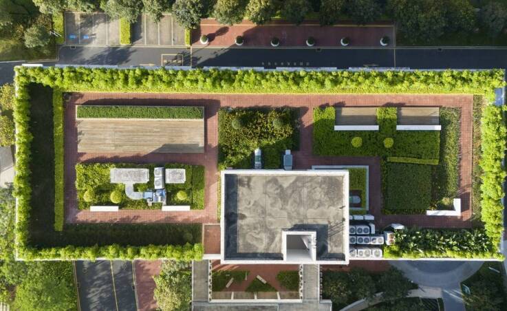 Rola folii zbrojonej w zwiększaniu wytrzymałości tuneli foliowych