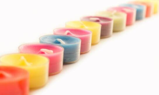 Kluczowe korzyści z hurtowej sprzedaży zniczy dla sklepów detalicznych