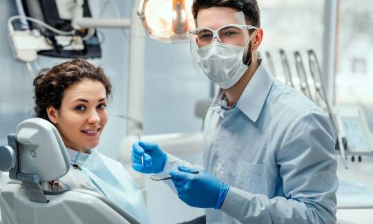 Rola konsultacji przed zabiegiem stomatologicznym pod narkozą