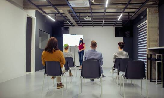 Znaczenie usług BHP w tworzeniu bezpiecznego środowiska pracy