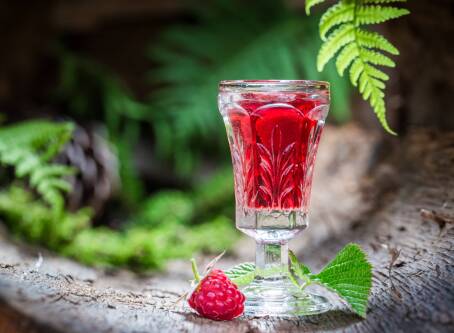 Co to jest kompozycja otwarta i zamknięta w sztuce?