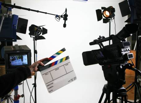 Co powinien zawierać scenariusz filmowy, aby przyciągnąć uwagę widza?