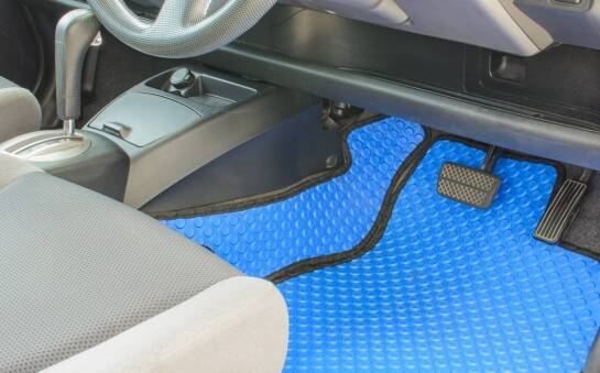 Wybór materiału maty do bagażnika – co oferuje rynek?