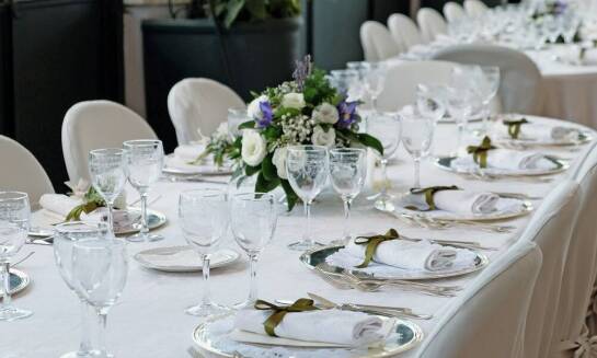 Wpływ profesjonalnej obsługi na jakość jubileuszu firmowego