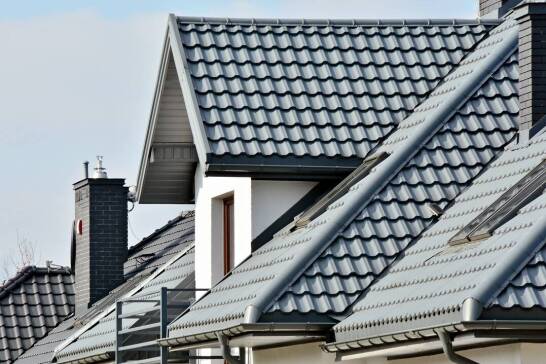 Trwałość i niezawodność pokryć dachowych – przegląd oferty