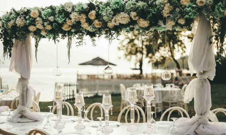 Dekoracje sali na chrzciny - inspiracje i pomysły