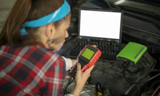 W jaki sposób diagnostyka komputerowa wspiera codzienną eksploatację auta?