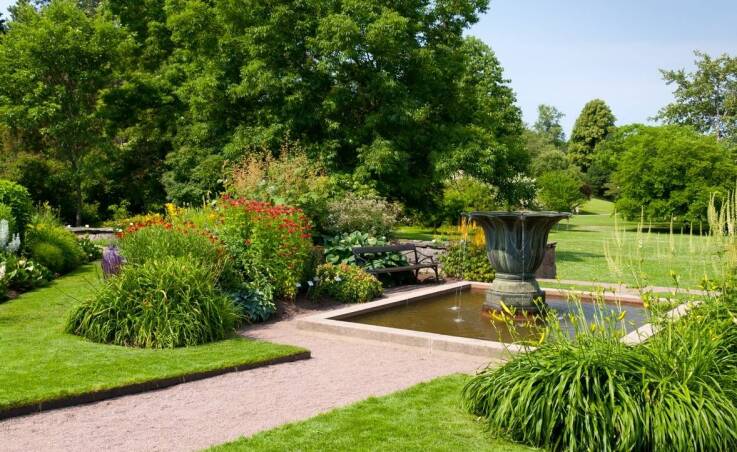 Jak zintegrować elementy wodne w realizacjach ogrodowych?