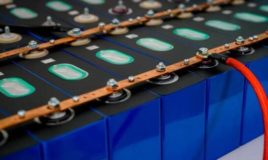 Akumulator litowo-żelazowo-fosforanowy: kluczowe zalety i zastosowania