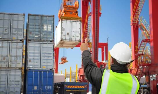 Procedura uproszczona w obsłudze celnej – co warto wiedzieć?