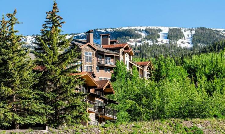 Odkryj zalety imprez firmowych w otoczeniu górskiego krajobrazu