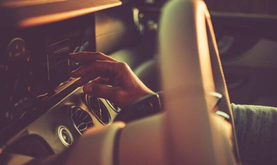 Plandeki samochodowe – jak wpływają na estetykę auta?