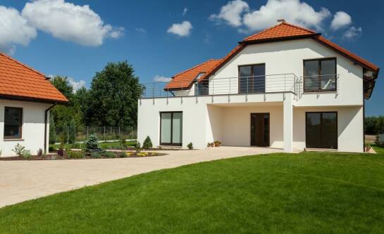 Jakie są różnice między ubezpieczeniem domu a mieszkania w Rzeszowie?