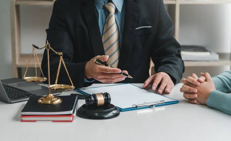 Adwokat a skuteczna obrona w postępowaniach karnych