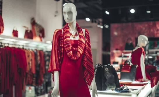 Jakie korzyści niesie zakup włoskiej odzieży premium w outlecie?