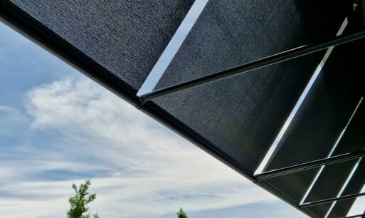 Jak dostosować żaluzje zewnętrzne do stylu architektonicznego budynku?