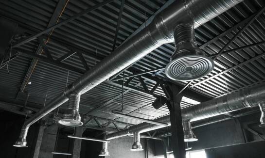 Rola montażu rekuperacji w zmniejszaniu emisji CO