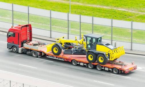 Autolaweta Warszawa: cennik usług transportowych i holowniczych
