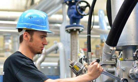 Kiedy warto zdecydować się na regenerację zamiast wymiany podzespołów?