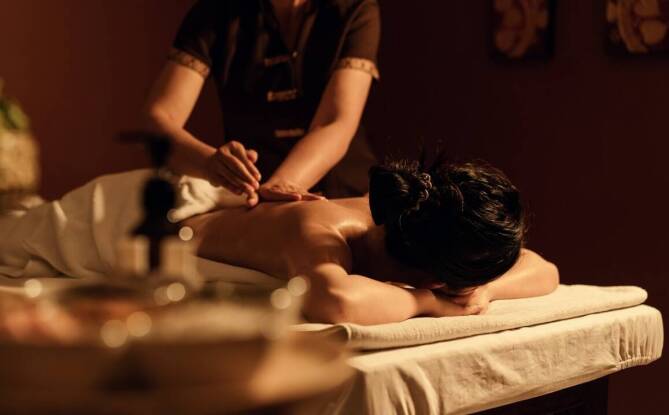 Dlaczego masaż klasyczny jest idealny dla osób prowadzących siedzący tryb życia?