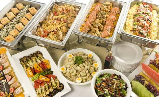 Jakie są najpopularniejsze ręcznie robione potrawy w cateringu Łowicz?