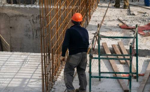 Proces budowy placów zabaw z perspektywy usług brukarskich