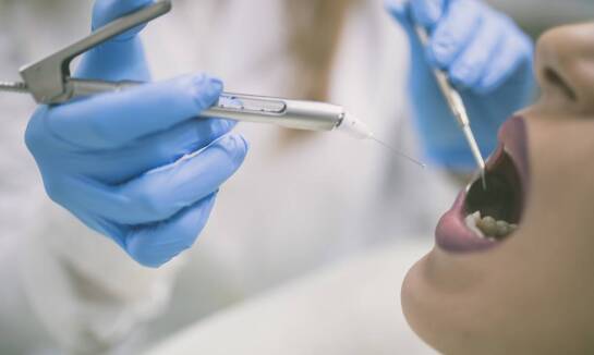 Mikrochirurgia endodontyczna w domu – nowoczesne podejście do leczenia zębów