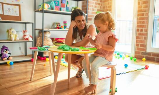 Jakie umiejętności społeczne rozwijają się podczas sesji terapeutycznych?