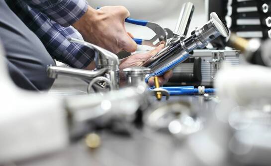 Kompleksowa obsługa instalacji wodno-kanalizacyjnych przez hydraulika