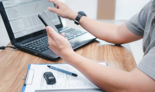 Analiza cen pojazdów na aukcjach w Kanadzie – czego się spodziewać?