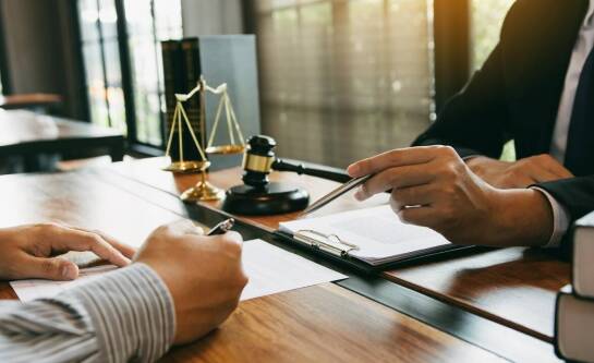 Do kiedy należy wykorzystać zaległy urlop z 2024 roku?