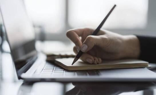 Jak skutecznie przygotować się do rozmowy oceniającej?