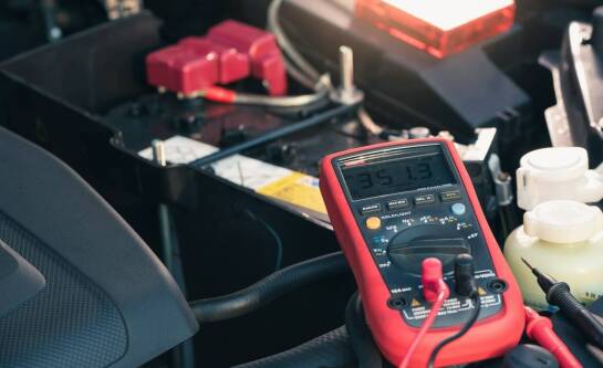 Jakie rodzaje akumulatorów są najczęściej stosowane w pojazdach komunalnych?