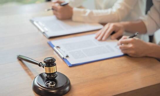 Jakie są najważniejsze prawa rodziców po rozwodzie w kontekście władzy rodzicielskiej?