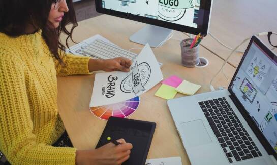 Efektywne wykorzystanie notesów reklamowych w strategii marketingowej