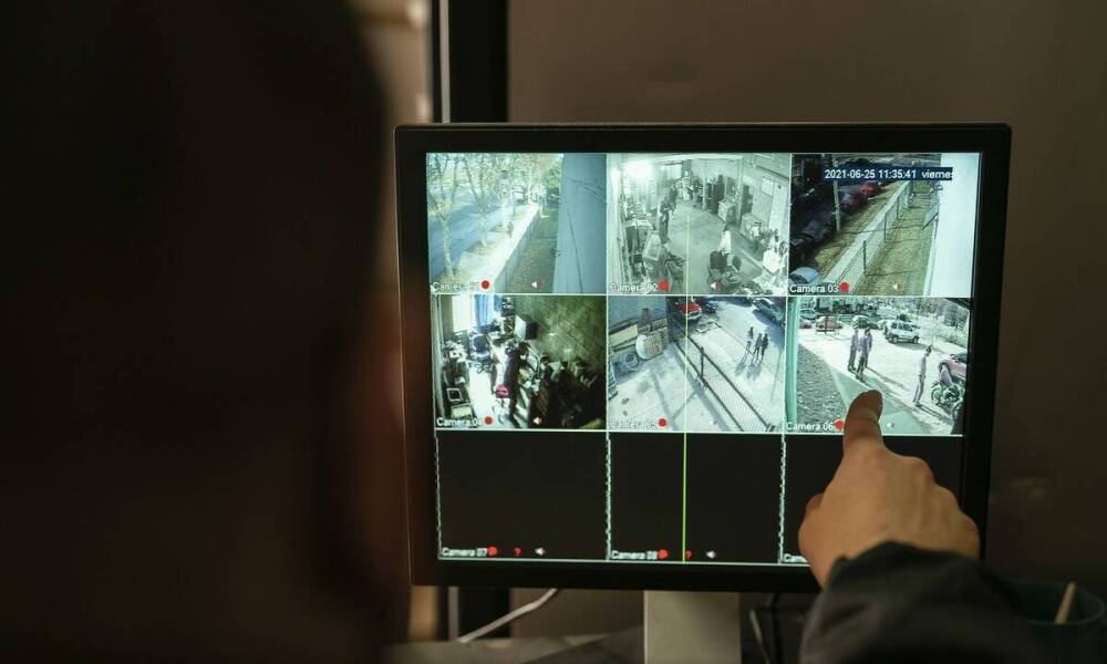 Jakie technologie wspomagają detektywów w monitoringu audio-wideo?