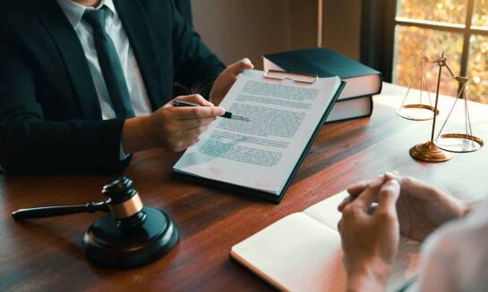 Pomoc prawna dla frankowiczów – jak rozpocząć współpracę z kancelarią?